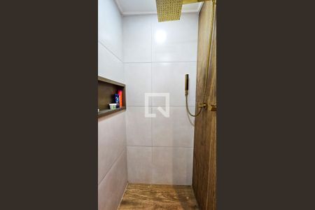 Banheiro de apartamento à venda com 2 quartos, 36m² em Vila Baby, São Paulo