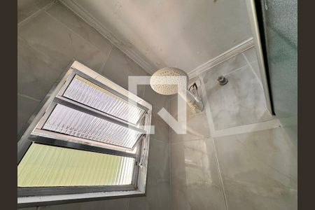 Banheiro da suíte de apartamento à venda com 2 quartos, 64m² em Jardim Santo Antônio, Santo André