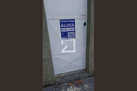 Placa instalada de kitnet/studio para alugar com 1 quarto, 15m² em Bento Ribeiro, Rio de Janeiro