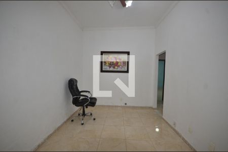 Sala de casa para alugar com 2 quartos, 70m² em Marechal Hermes, Rio de Janeiro