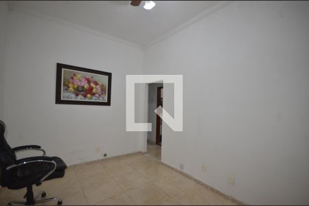 Sala de casa para alugar com 2 quartos, 70m² em Marechal Hermes, Rio de Janeiro