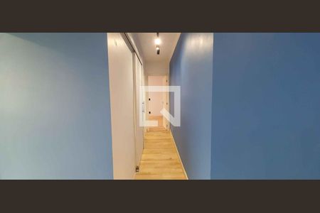 Corredor de apartamento para alugar com 2 quartos, 51m² em São Pedro, Osasco