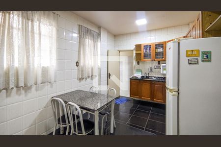 Cozinha de apartamento à venda com 4 quartos, 180m² em Centro, Belo Horizonte