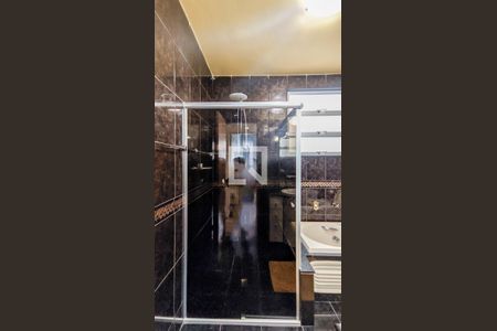 Banheiro de apartamento à venda com 4 quartos, 180m² em Centro, Belo Horizonte