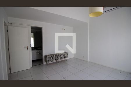 Suíte 1 de casa de condomínio para alugar com 5 quartos, 270m² em Recreio dos Bandeirantes, Rio de Janeiro