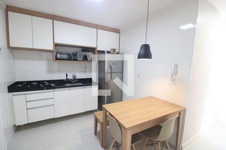 Cozinha de apartamento à venda com 2 quartos, 49m² em Santa Teresinha, São Paulo
