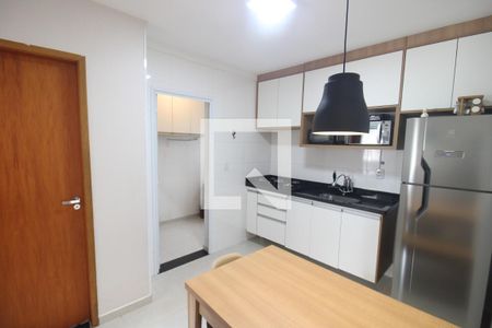 Cozinha de apartamento à venda com 2 quartos, 49m² em Santa Teresinha, São Paulo