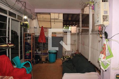 Varanda de casa para alugar com 2 quartos, 98m² em Parque Peruche, São Paulo