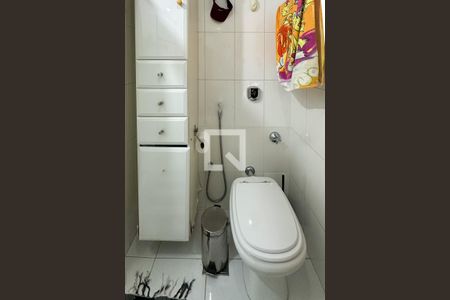 Banheiro Social de apartamento à venda com 3 quartos, 110m² em Copacabana, Rio de Janeiro