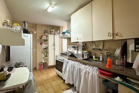Cozinha de apartamento à venda com 3 quartos, 110m² em Copacabana, Rio de Janeiro