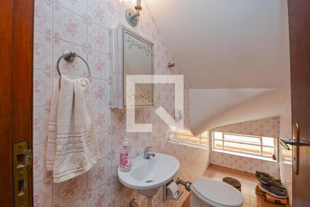 Lavabo de casa para alugar com 4 quartos, 150m² em Jardim dos Lagos, São Paulo