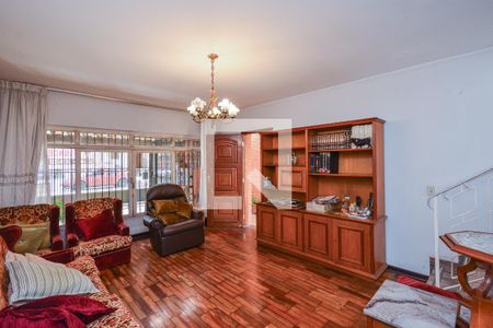 Sala de casa para alugar com 4 quartos, 150m² em Jardim dos Lagos, São Paulo