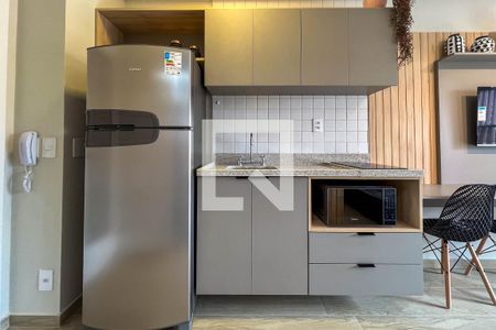 Cozinha de kitnet/studio para alugar com 1 quarto, 24m² em Liberdade, São Paulo