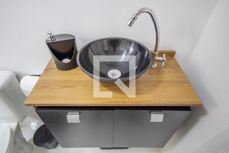Banheiro de apartamento para alugar com 2 quartos, 38m² em Santa Maria, Osasco