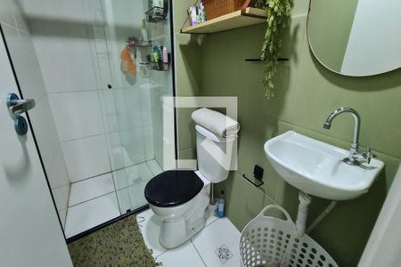 Banheiro de kitnet/studio à venda com 1 quarto, 30m² em Vila Ema, São Paulo