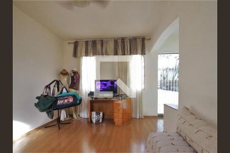 Casa à venda com 4 quartos, 250m² em Jardim Lar Sao Paulo, São Paulo