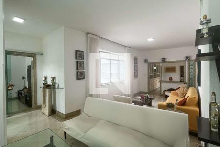 Casa à venda com 7 quartos, 440m² em São Lucas, Belo Horizonte