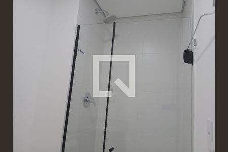 Banheiro de apartamento para alugar com 1 quarto, 25m² em Santa Ifigênia, São Paulo