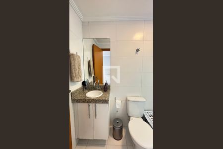 Banheiro da Suíte de apartamento para alugar com 3 quartos, 96m² em Jardim Santo Antônio, Santo André