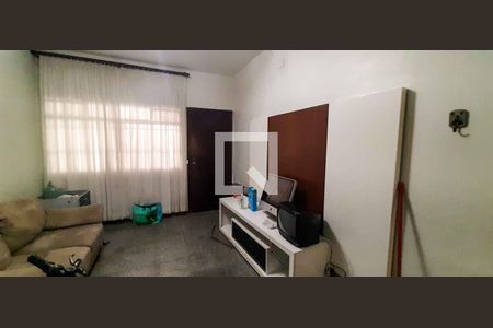 Sala de casa para alugar com 3 quartos, 232m² em Km 18, Osasco