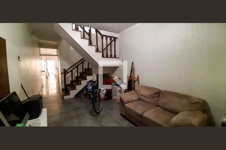 Sala de casa para alugar com 3 quartos, 232m² em Km 18, Osasco