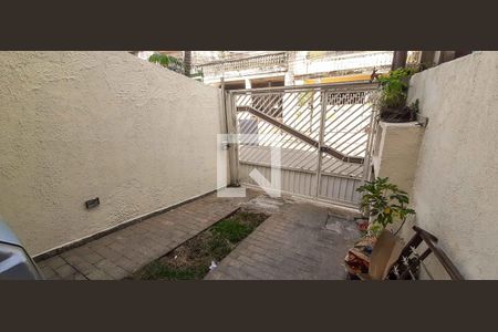 Garagem de casa para alugar com 3 quartos, 232m² em Km 18, Osasco