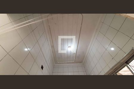 Área de Serviço de casa para alugar com 3 quartos, 232m² em Km 18, Osasco