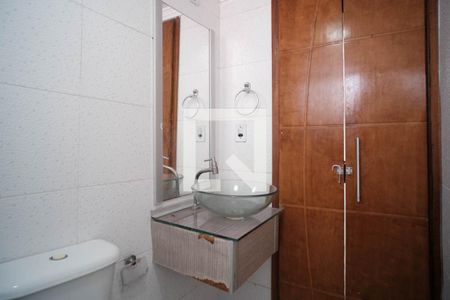 Banheiro Social de apartamento para alugar com 2 quartos, 52m² em Cangaiba, São Paulo