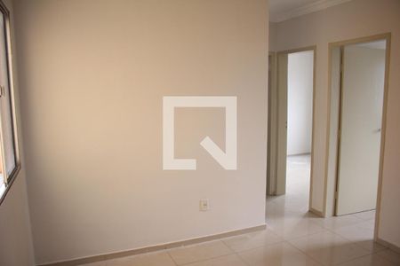 Sala de apartamento para alugar com 2 quartos, 47m² em Riacho das Pedras, Contagem