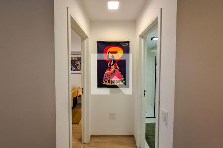 Corredor  de kitnet/studio para alugar com 1 quarto, 33m² em Vila Mariana, São Paulo