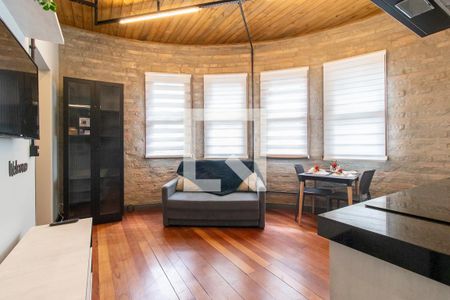 Sala/Cozinha de apartamento para alugar com 1 quarto, 55m² em Centro, Curitiba