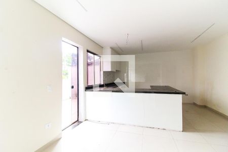 Sala de apartamento à venda com 2 quartos, 69m² em Vila Carmosina, São Paulo