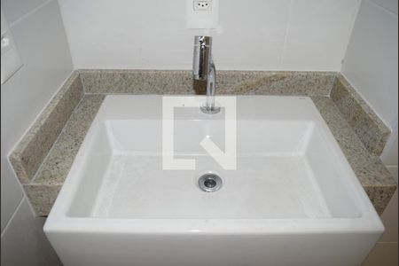 Banheiro de kitnet/studio à venda com 1 quarto, 24m² em Jardim Paulista, São Paulo