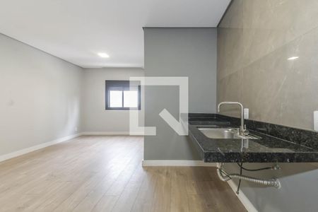 Cozinha de kitnet/studio para alugar com 1 quarto, 18m² em Vila Santo Estefano, São Paulo