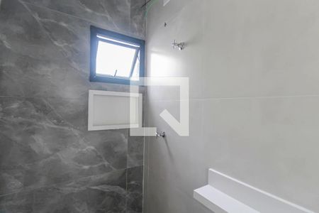 Banheiro de casa à venda com 3 quartos, 107m² em Vila Lucia, São Paulo