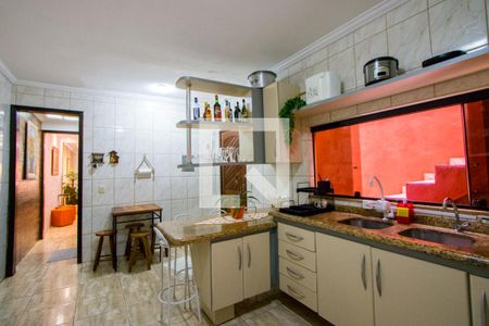 Cozinha de casa à venda com 3 quartos, 160m² em Vila Tibiriçá, Santo André