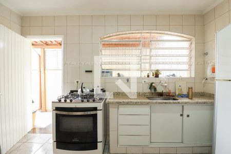 Cozinha de casa à venda com 3 quartos, 288m² em Jardim Sonia, São Paulo
