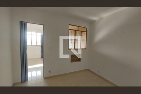 Quarto 1 de apartamento para alugar com 2 quartos, 65m² em Vila Emil, Mesquita