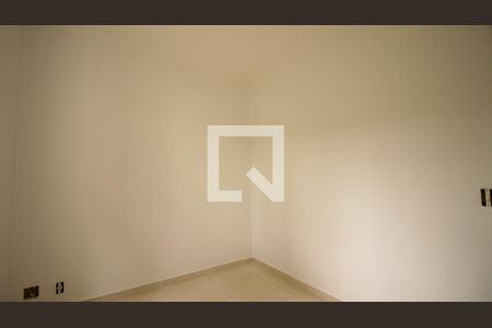 Quarto 2 de apartamento para alugar com 2 quartos, 46m² em Jardim Santa Teresinha, São Paulo