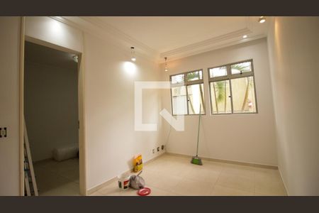 Sala de apartamento para alugar com 2 quartos, 46m² em Jardim Santa Teresinha, São Paulo
