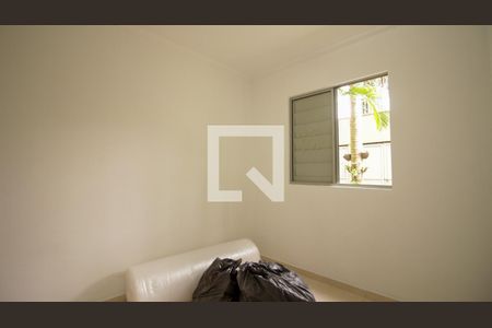Quarto 1 de apartamento para alugar com 2 quartos, 46m² em Jardim Santa Teresinha, São Paulo