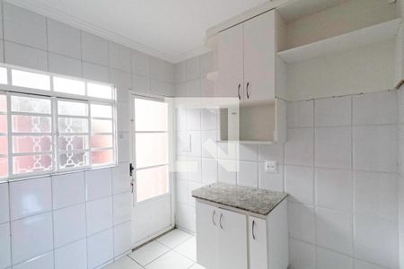 Cozinha de casa à venda com 3 quartos, 80m² em Santa Amelia, Belo Horizonte