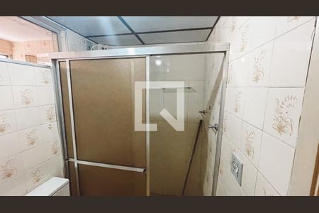 Banheiro de apartamento para alugar com 2 quartos, 70m² em Conjunto Residencial Novo Pacaembu, São Paulo