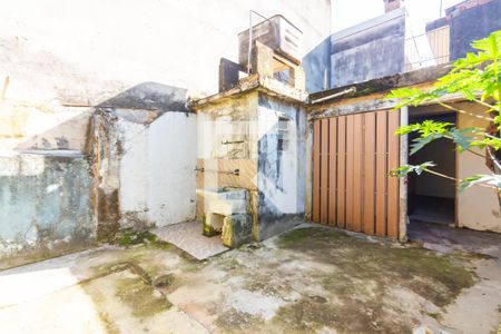 Quintal de casa à venda com 2 quartos, 125m² em Cipava, Osasco