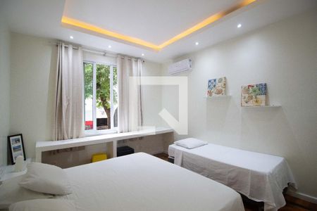 Quarto 1 de apartamento à venda com 3 quartos, 150m² em Copacabana, Rio de Janeiro