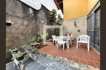 Área comum de casa à venda com 4 quartos, 250m² em Belvedere, Belo Horizonte