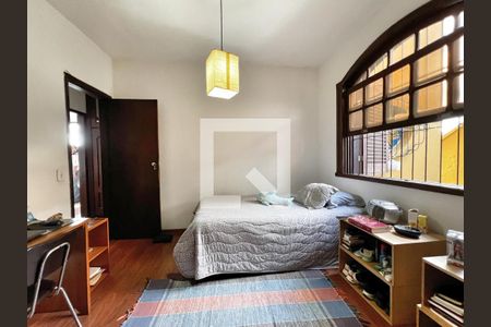 Quarto1 de casa à venda com 4 quartos, 250m² em Belvedere, Belo Horizonte