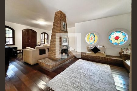 Sala de casa à venda com 4 quartos, 250m² em Belvedere, Belo Horizonte