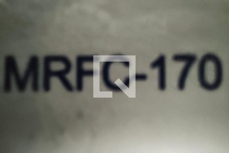 PLACA INSTALADA NO HALL DE ENTRADA de apartamento à venda com 2 quartos, 45m² em Loteamento Parque São Martinho, Campinas