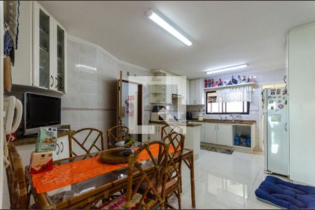 Cozinha de apartamento à venda com 3 quartos, 130m² em Vila Primavera, São Paulo